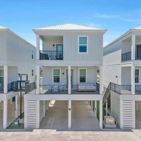 The Hangout House Relaxed 4Br Luxury, 3 King Suites, Walk To Beach, Pet Friendly