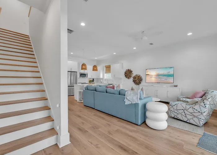 Holiday home The Hangout House By The Madison Liv Collection